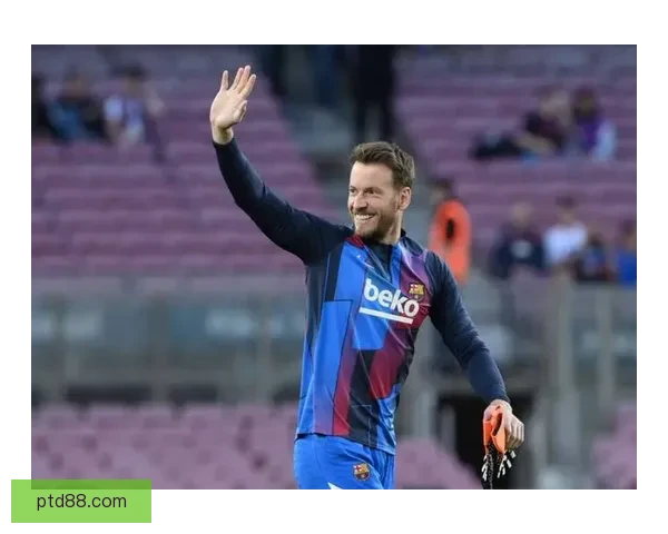 Here we go！罗马诺确认巴萨敲定亨克18岁中卫昂斯坦未来之星